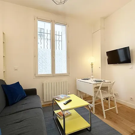 Charming - 2 Guests - 2min Walk From Metro Appartement Paris