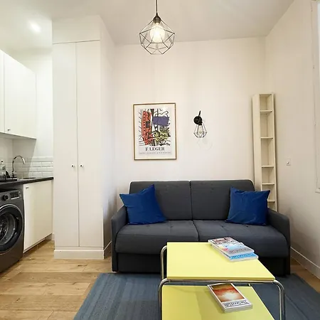 Charming For 2 Guest - 2min Walk From Metro *