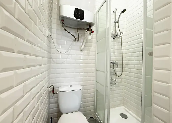 Charming - 2 Guests - 2min Walk From Metro *