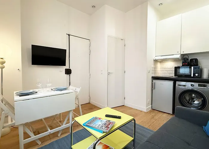 Daire Charming - 2 Guests - 2min Walk From Metro *