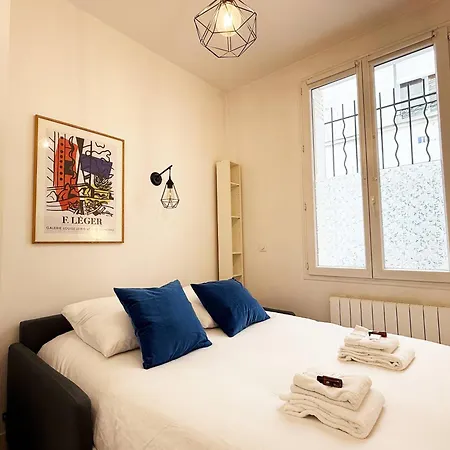 Charming - 2 Guests - 2min Walk From Metro